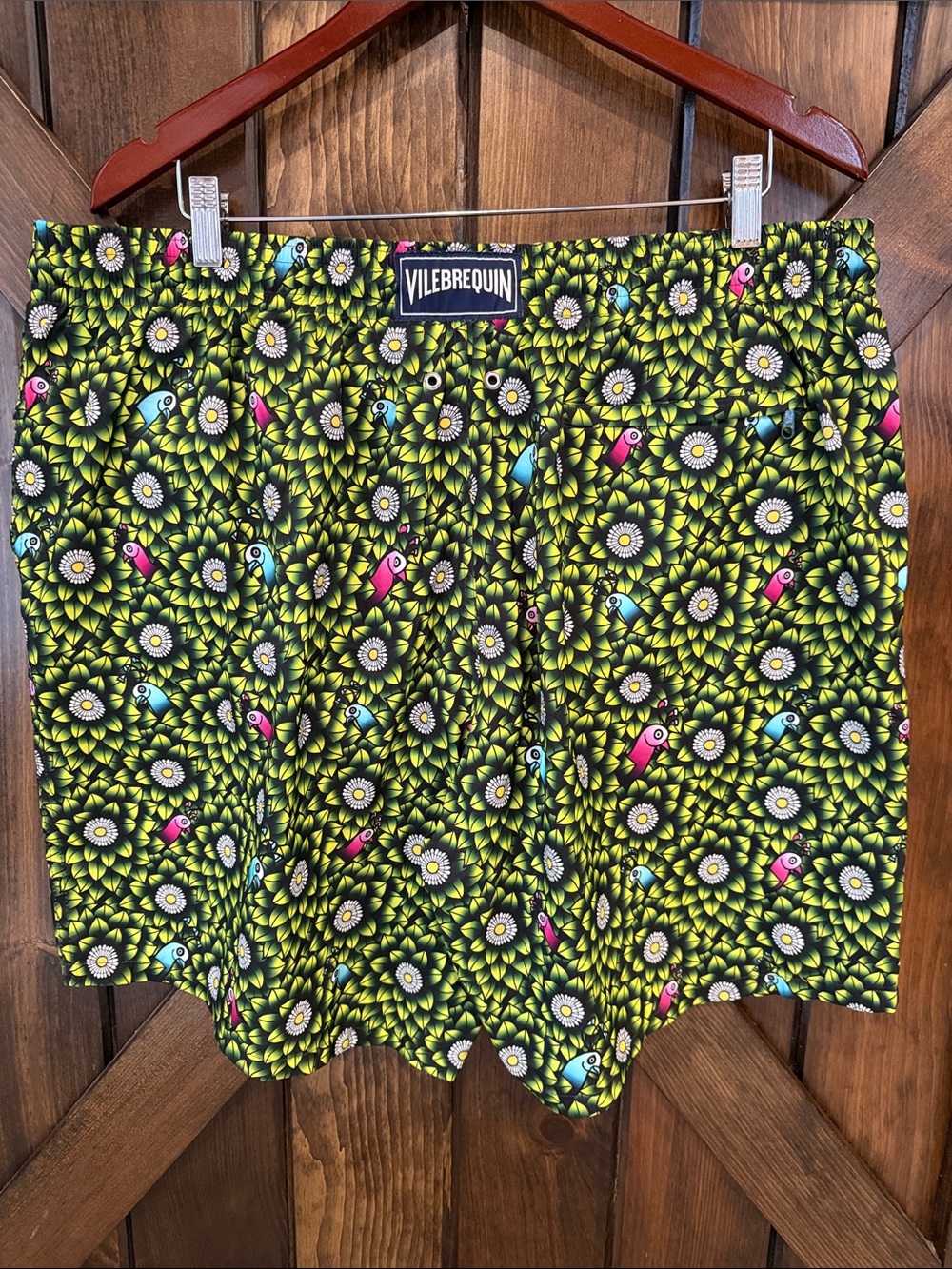 Vilebrequin Mens Mahina ultra-light swim shorts featuring peacocks